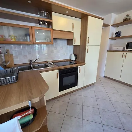Apartment Toni Nv - 30 M From The *