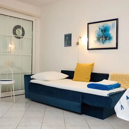 Toni Nv - 30 M From The * Novi Vinodolski