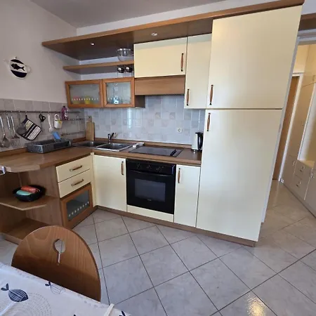 Daire Toni Nv - 30 M From The