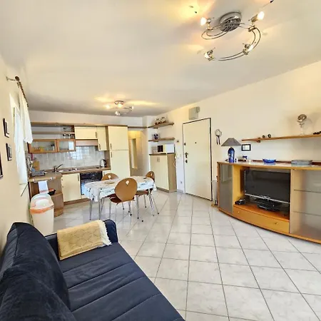 Toni Nv - 30 M From The * Novi Vinodolski